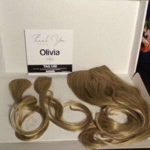 NWT! Olivia Luxurious Blonde Hair Extensions Clip-in